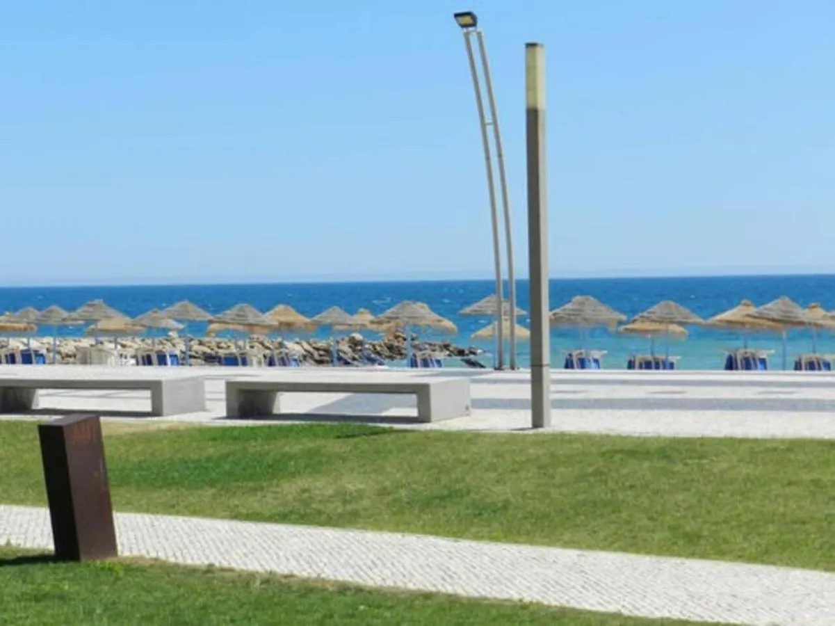1 Bedroom Holidays Apartment In Quarteira Algarve 0*,