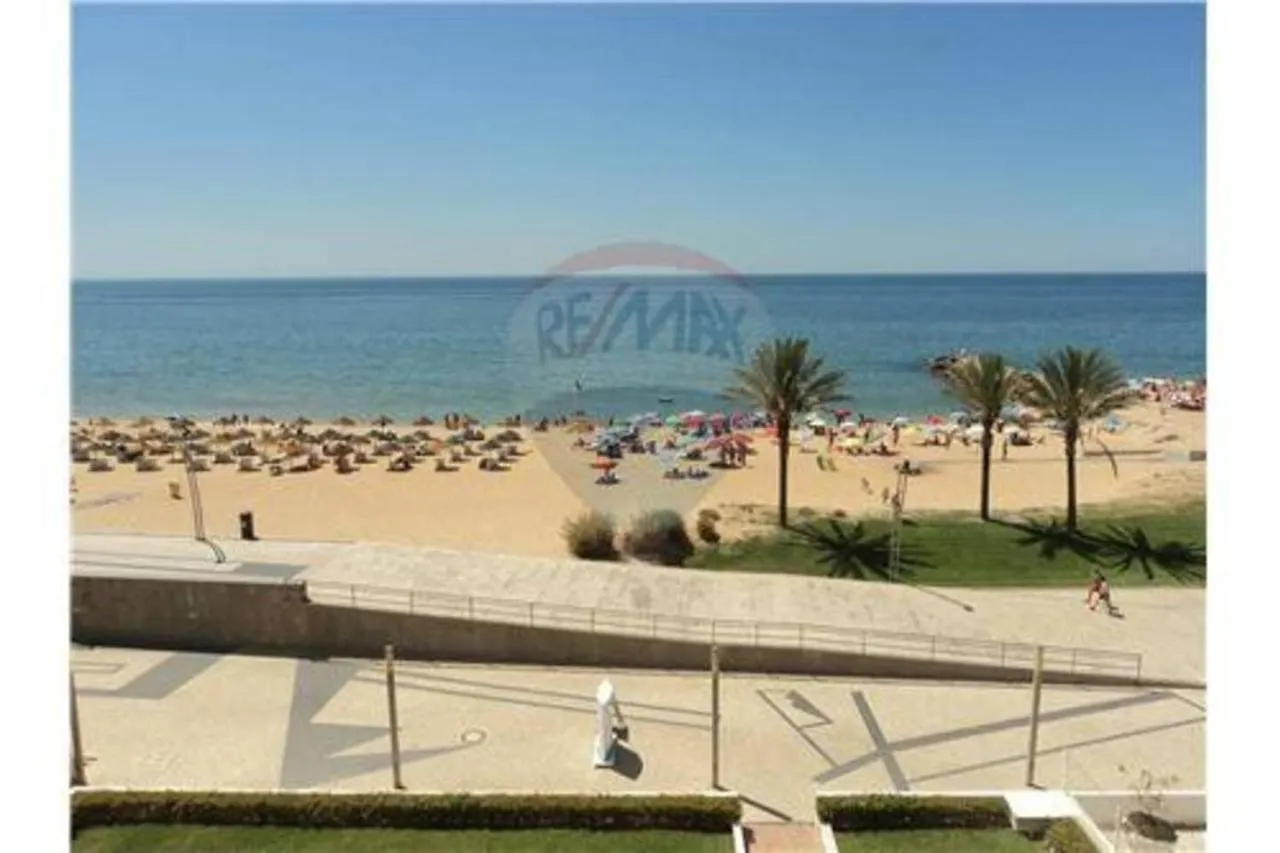 1 Bedroom Holidays Apartment In Quarteira Algarve 0*,  Portugal